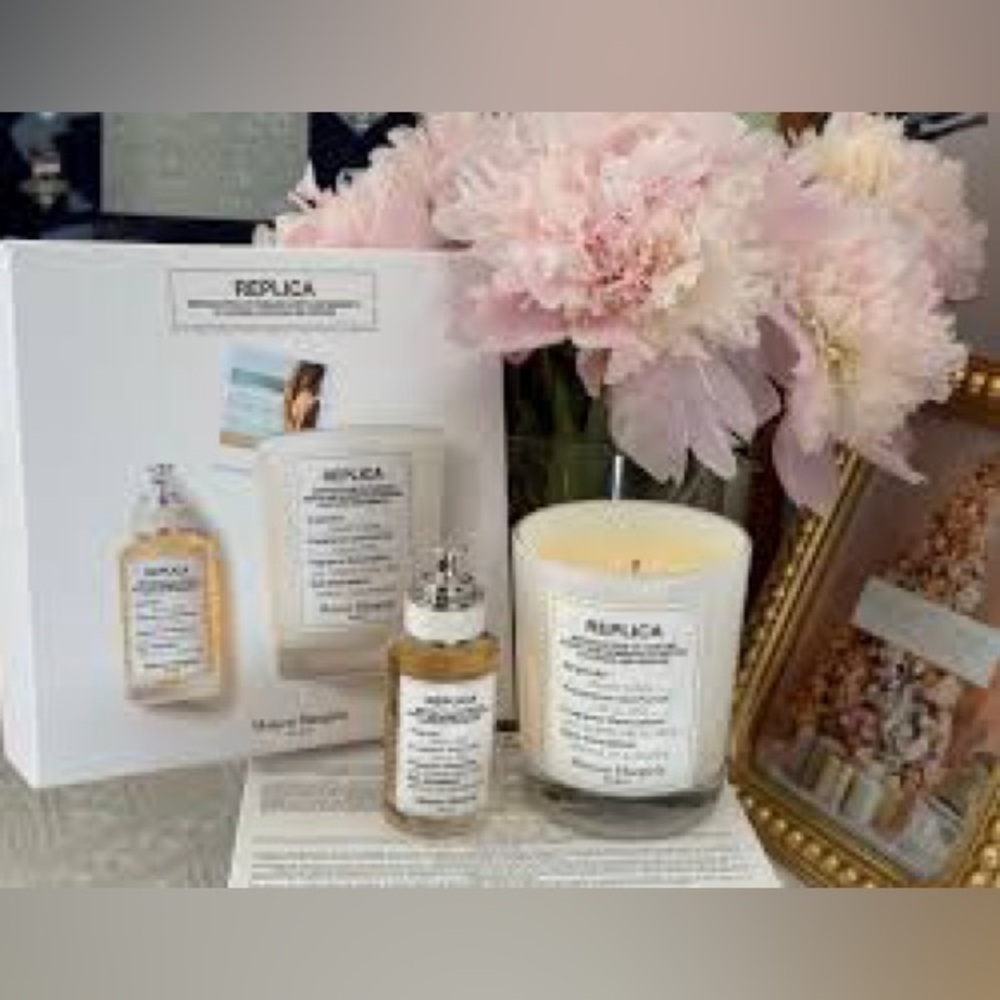 Maison Martin Margiela Replica Body Wash Set - White and Cream - Picture 2 of 4